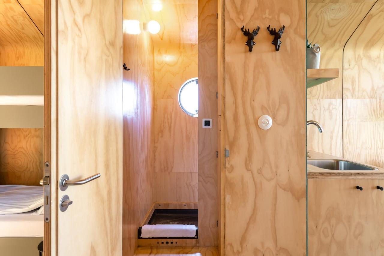 Stayokay Hostel อาเพลดอร์น ภายนอก รูปภาพ