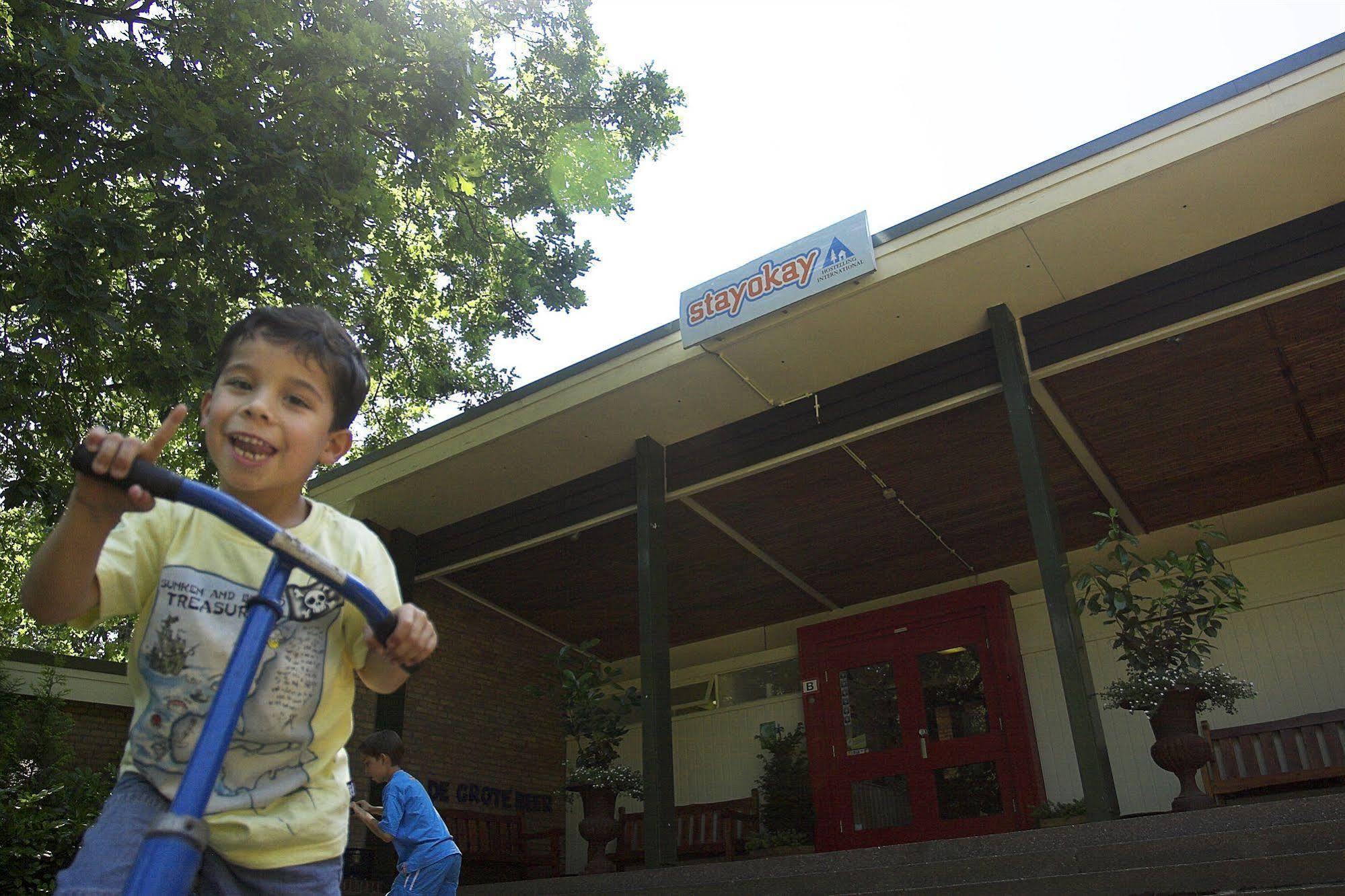 Stayokay Hostel อาเพลดอร์น ภายนอก รูปภาพ